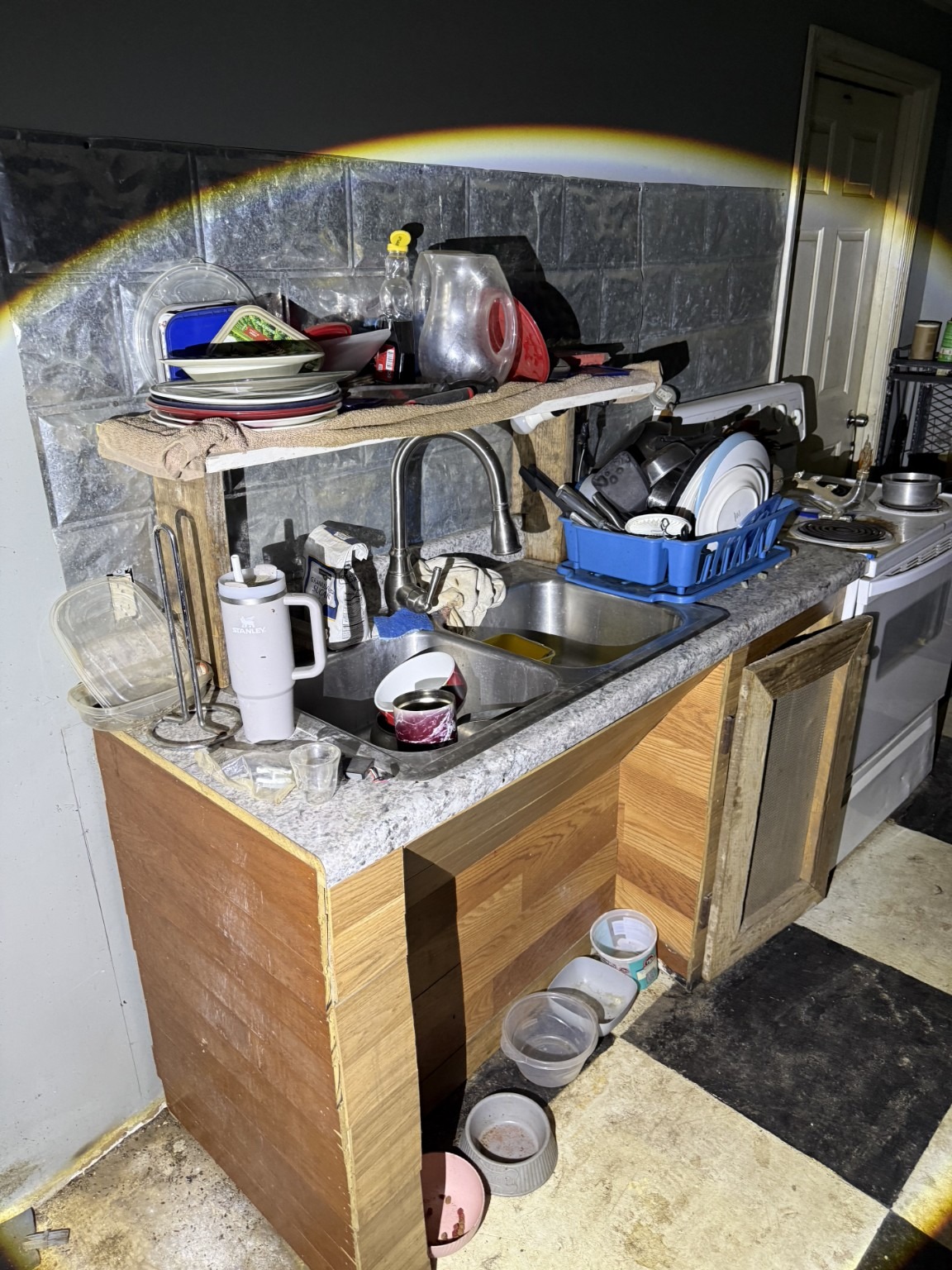 House clean out before photo