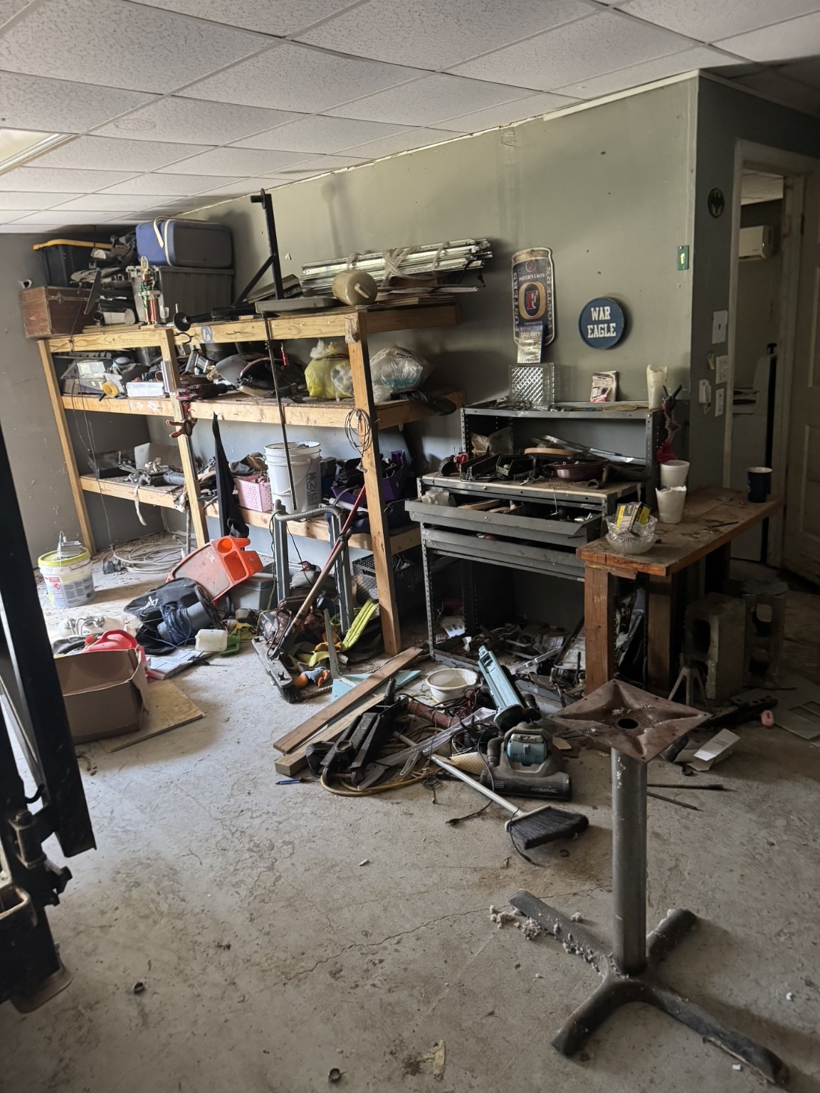 House clean out before photo